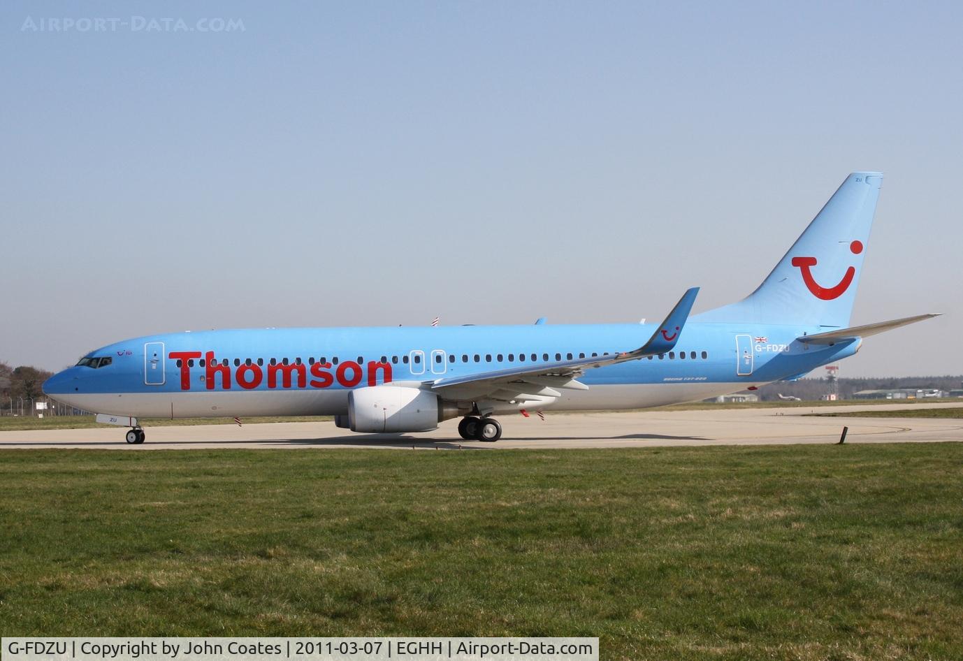 G-FDZU, 2011 Boeing 737-8K5 C/N 37253, Turning on 08