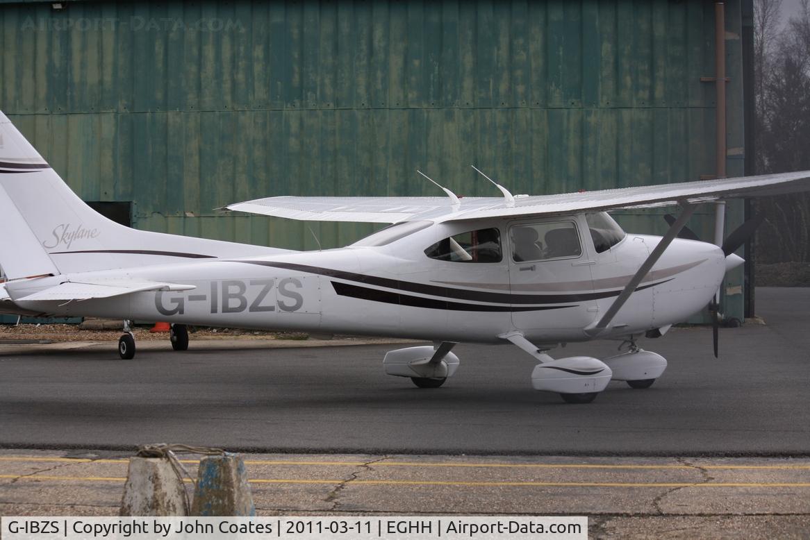 G-IBZS, 1999 Cessna 182S Skylane C/N 18280529, At Worldwide