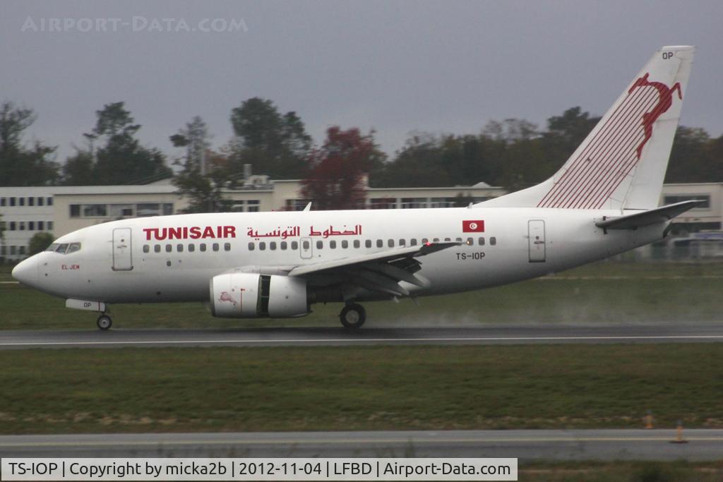 TS-IOP, 2000 Boeing 737-6H3 C/N 29500, Landing