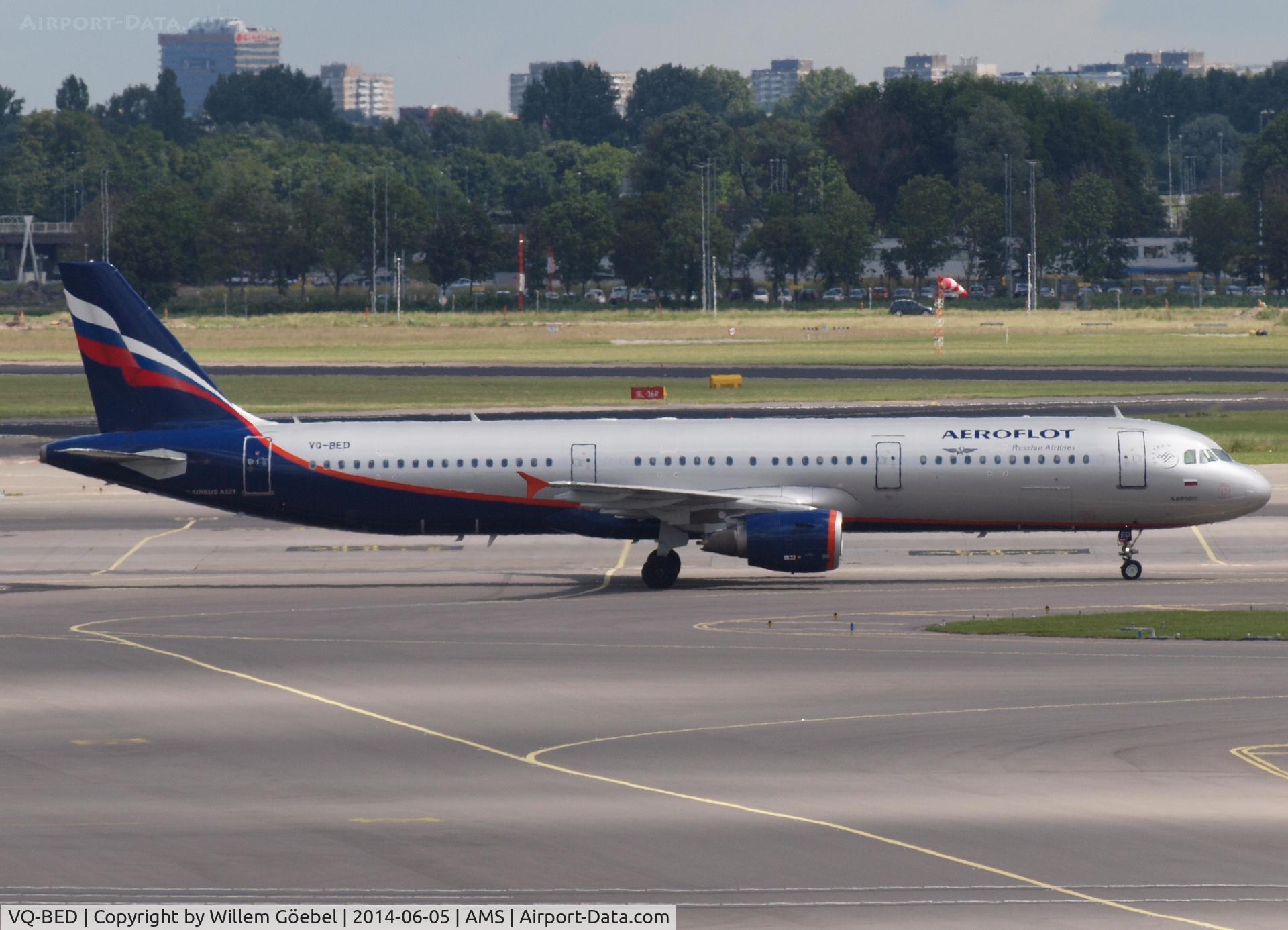 VQ-BED, 2009 Airbus A321-213 C/N 4074, Taxi to the gate of Schiphol Airport