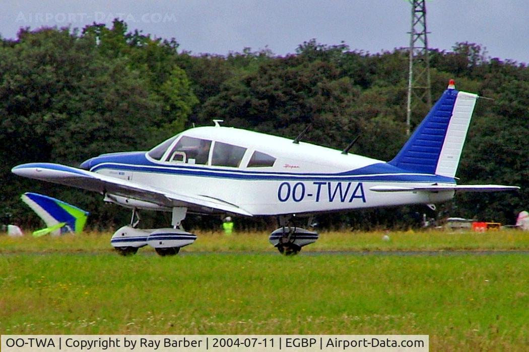 OO-TWA, Piper PA-28-180E Cherokee C/N 28-5608, Piper PA-28-180 Cherokee E [28-5608] Kemble~G 11/07/2004
