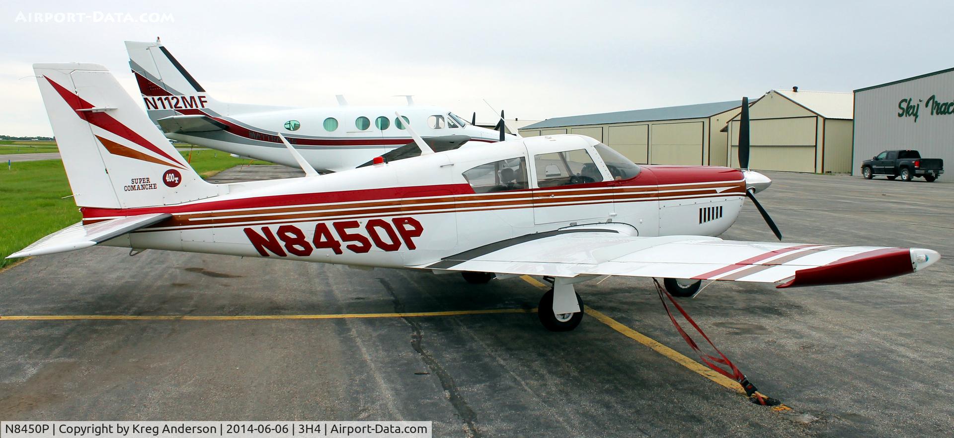 N8450P, 1964 Piper PA-24-400 Comanche 400 C/N 26-26, Piper PA-24-400 Comanche 400 on the ramp in Hillsboro, ND.