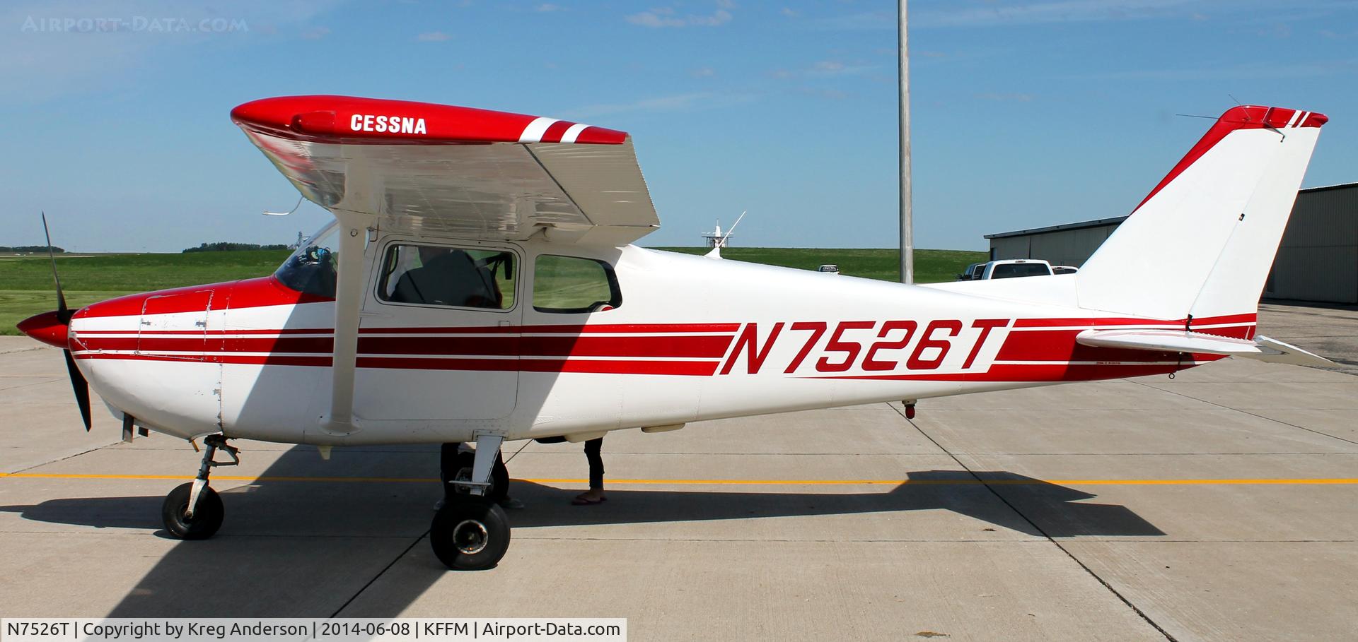 N7526T, 1960 Cessna 172A C/N 47126, 2014 EAA Chapter 1174 Fly-in Breakfast