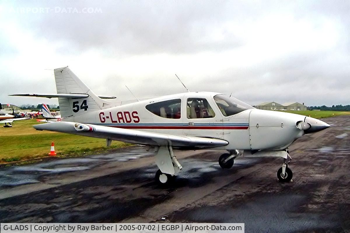 G-LADS, 1977 Rockwell Commander 114 C/N 14314, Rockwell Commander 114 [14314] Kemble~G 02/07/2005