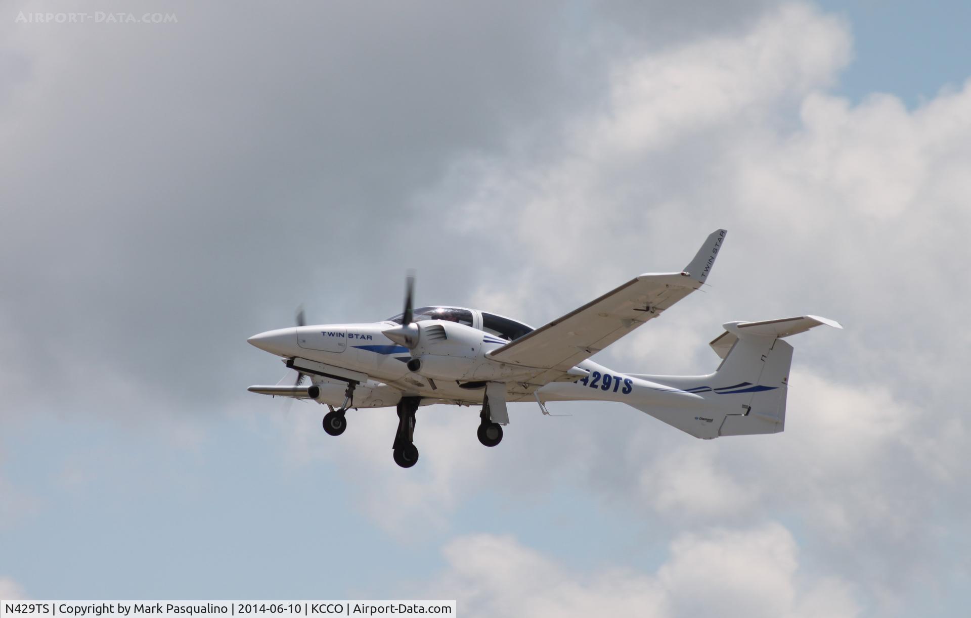 N429TS, 2006 Diamond DA-42 Twin Star C/N 42.AC019, Diamond DA-42