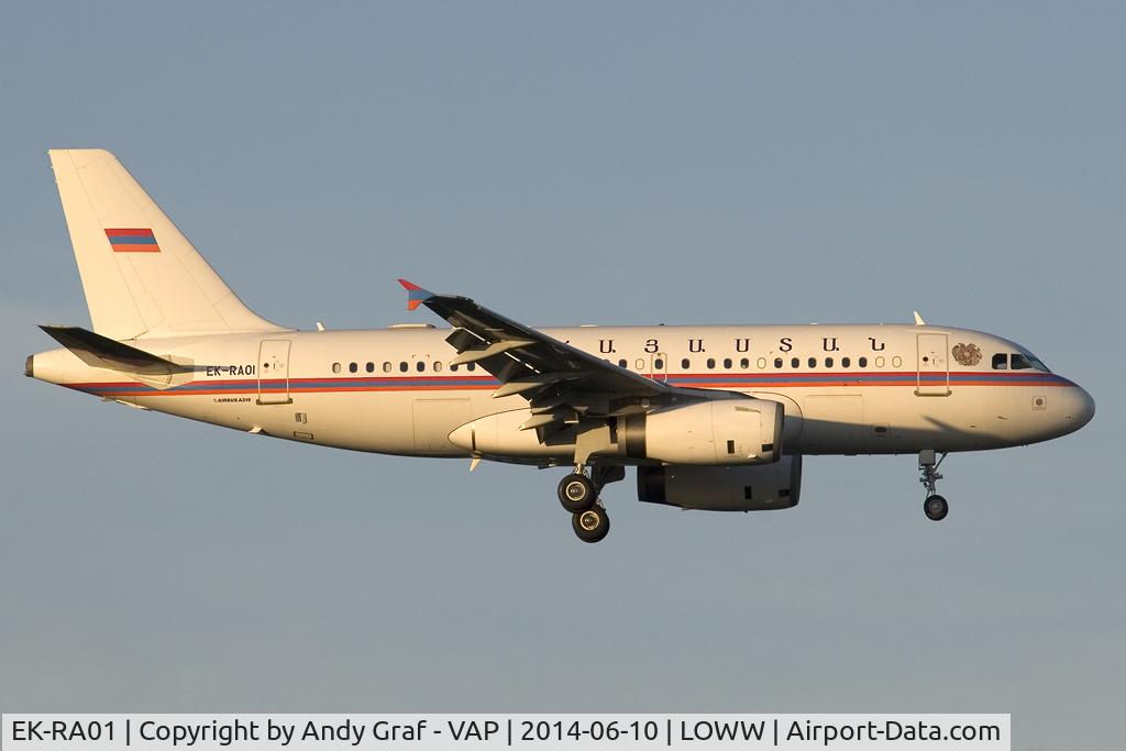 EK-RA01, 1998 Airbus A319-132 C/N 0913, Armenia A319