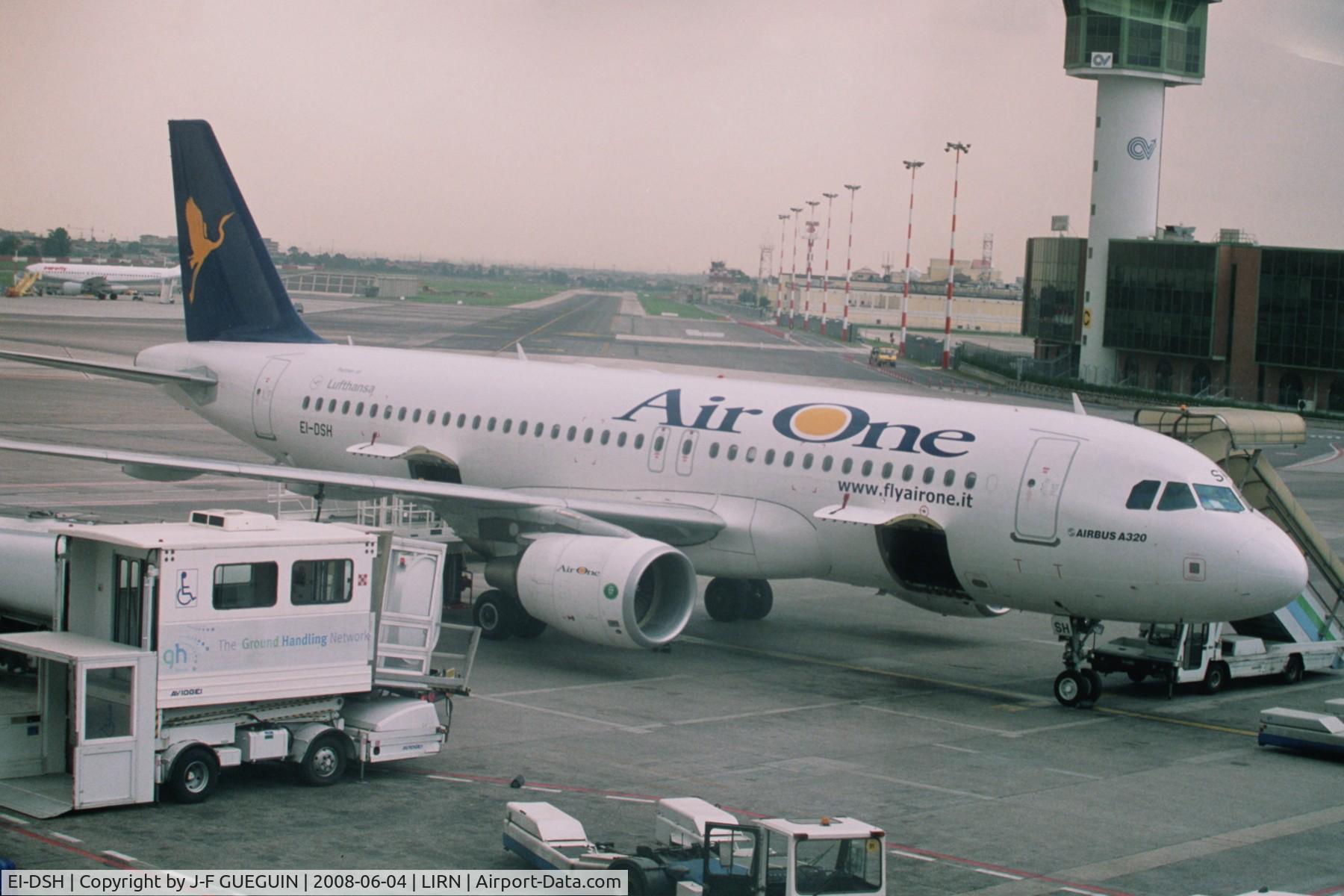 EI-DSH, 2007 Airbus A320-216 C/N 3178, EI-DSH at Naples-Capodichino airport.
