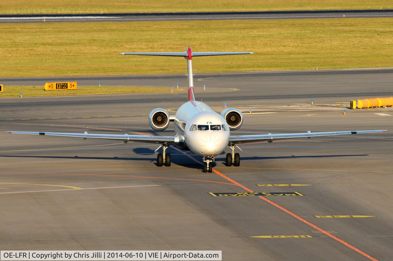 OE-LFR, 1996 Fokker 70 (F-28-0070) C/N 11572, Austrian Airlines