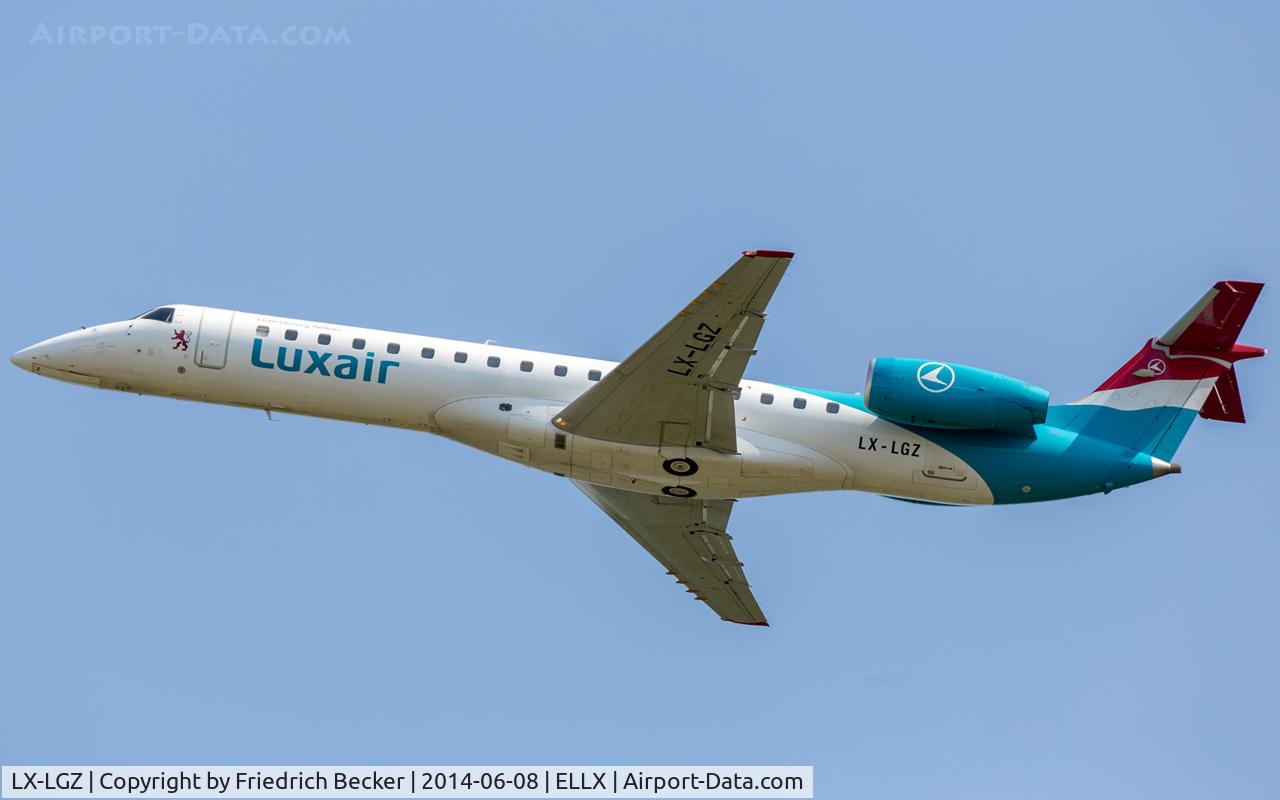 LX-LGZ, 2000 Embraer EMB-145LU (ERJ-145LU) C/N 145258, departure via RW06