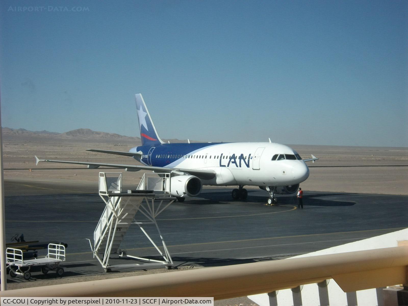 CC-COU, 2003 Airbus A319-132 C/N 2089, El Loa Airport / Chile