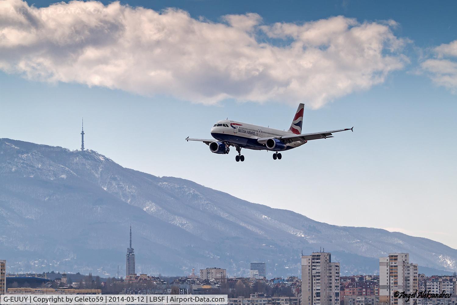 G-EUUY, 2008 Airbus A320-232 C/N 3607, Final approach RWY 09