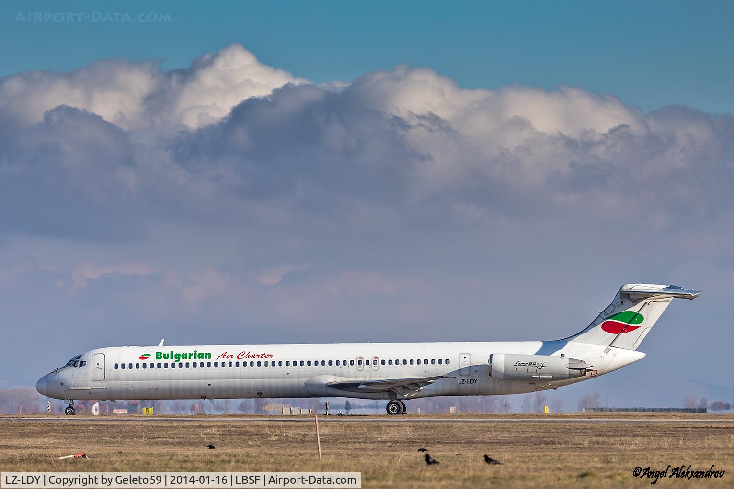LZ-LDY, 1985 McDonnell Douglas MD-82 (DC-9-82) C/N 49213, Apron