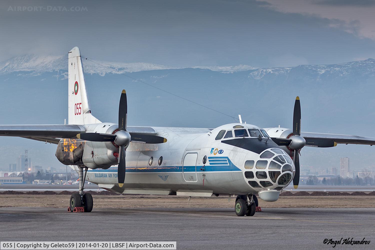 055, Antonov An-30 C/N 0802, Apron