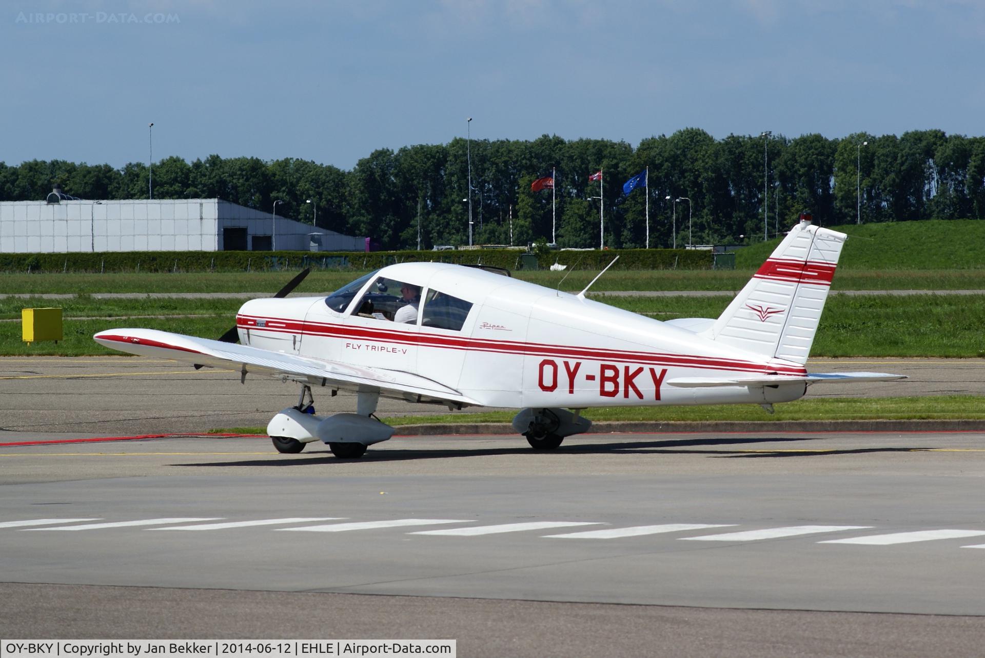 OY-BKY, 1968 Piper PA-28-140 Cherokee Cruiser C/N 28-25338, Lelystad Airport