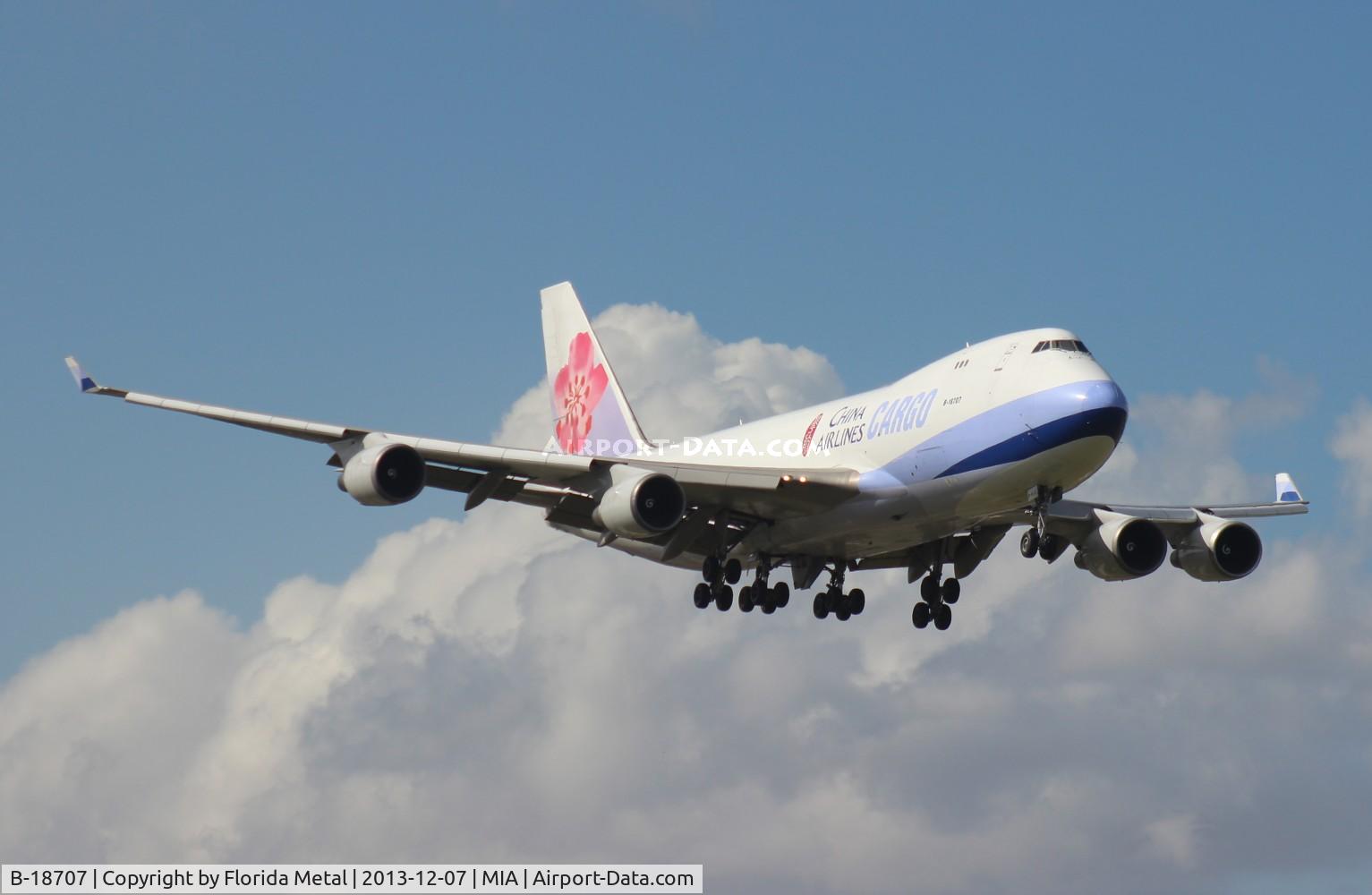 B-18707, 2001 Boeing 747-409F/SCD C/N 30764, China Cargo 747-400