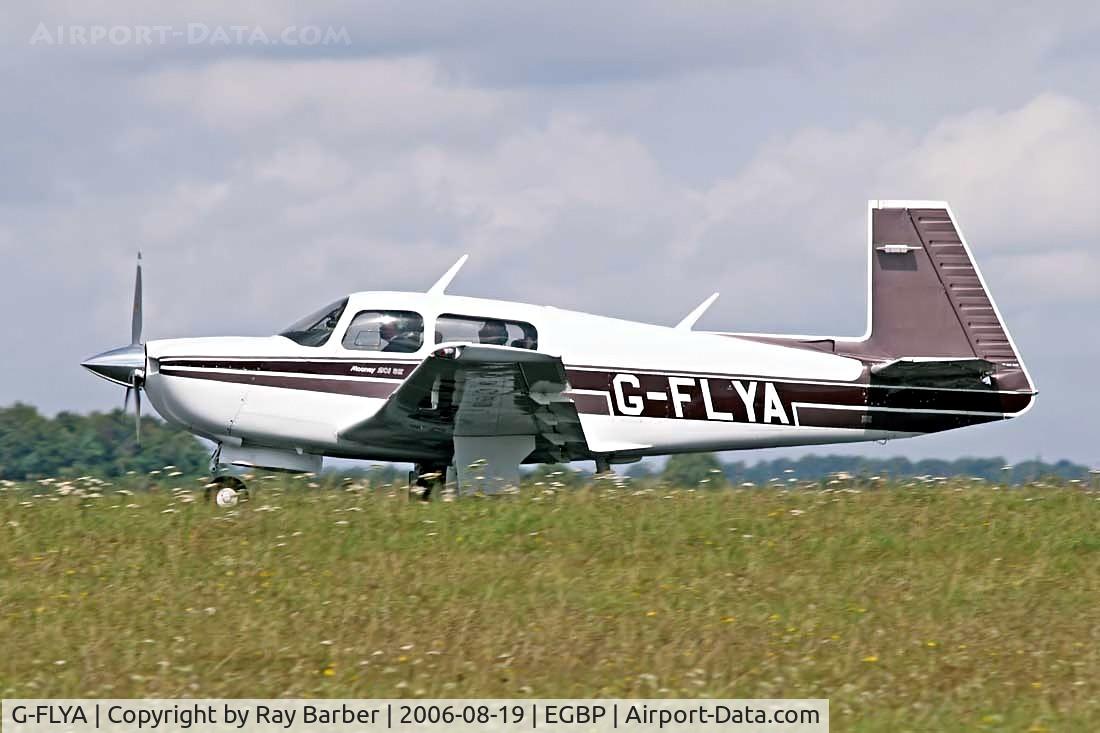 G-FLYA, 1989 Mooney M20J 201 C/N 24-3124, Mooney M.20J Model 201SE [24-3124] Kemble~G 19/08/2006