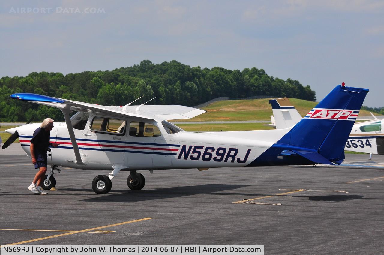 N569RJ, Cessna 172S C/N 172S8896, NC Aviation Museum Fly In, June 7, 2014