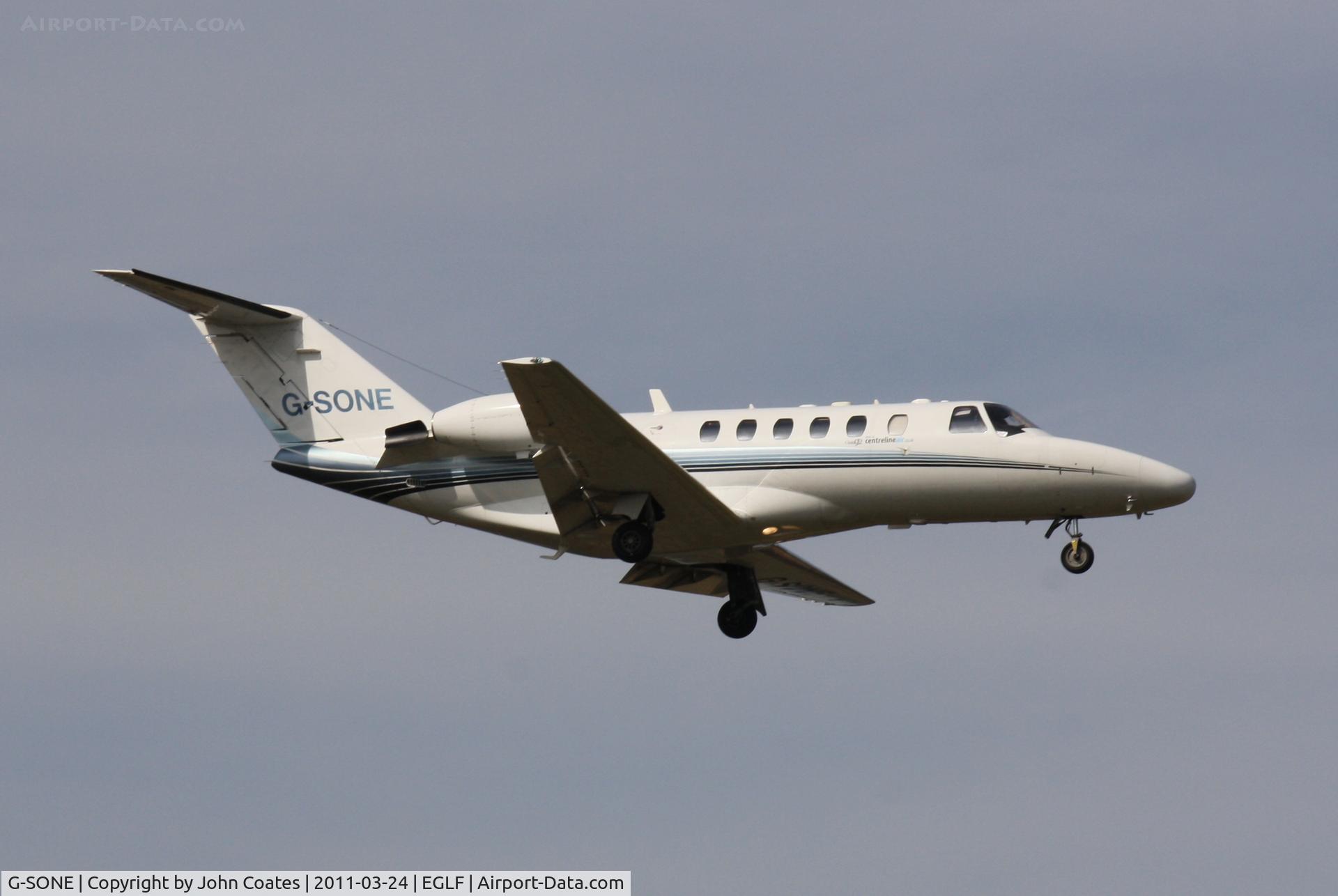 G-SONE, 2001 Cessna 525A CitationJet CJ2 C/N 525A-0031, Arriving 08