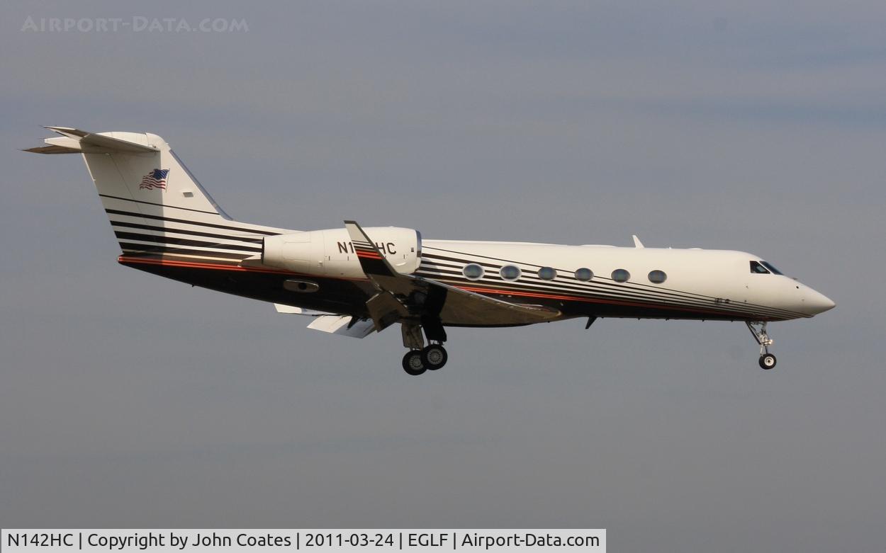 N142HC, 2004 Gulfstream Aerospace GIV-X (G450) C/N 4007, Arriving 08