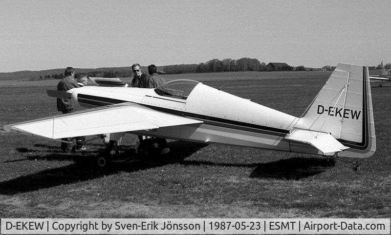 D-EKEW, 1984 Extra EA-230 C/N 001, Extra 230, D-EKEW at Halmstad Airport at Nissan Aerobatic Cup May 23-24, 1987