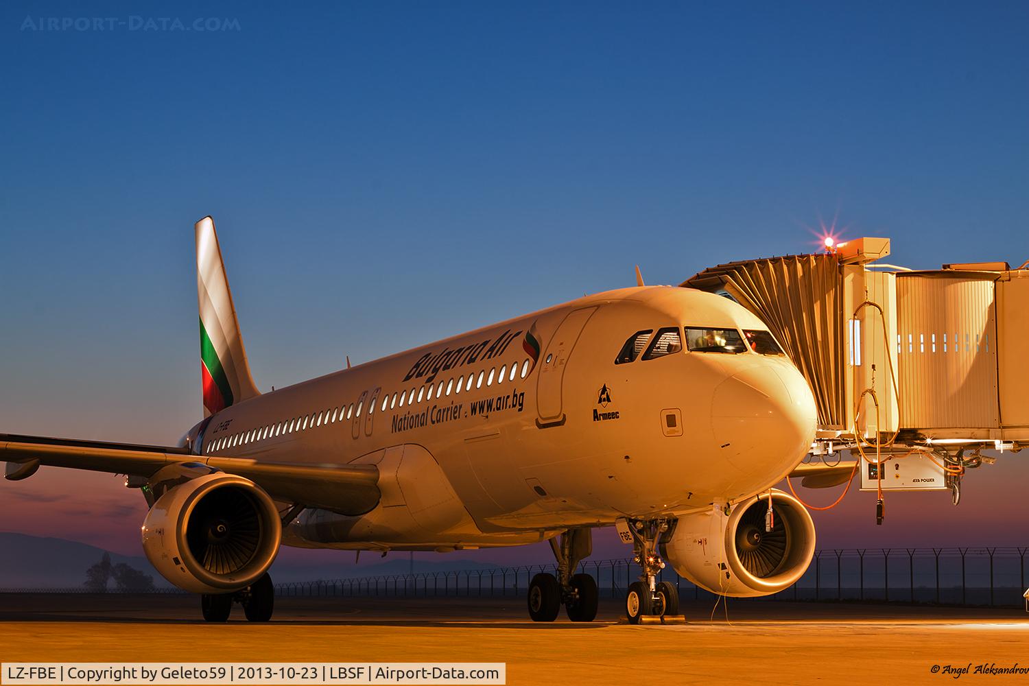 LZ-FBE, 2009 Airbus A320-214 C/N 3780, Gate C1