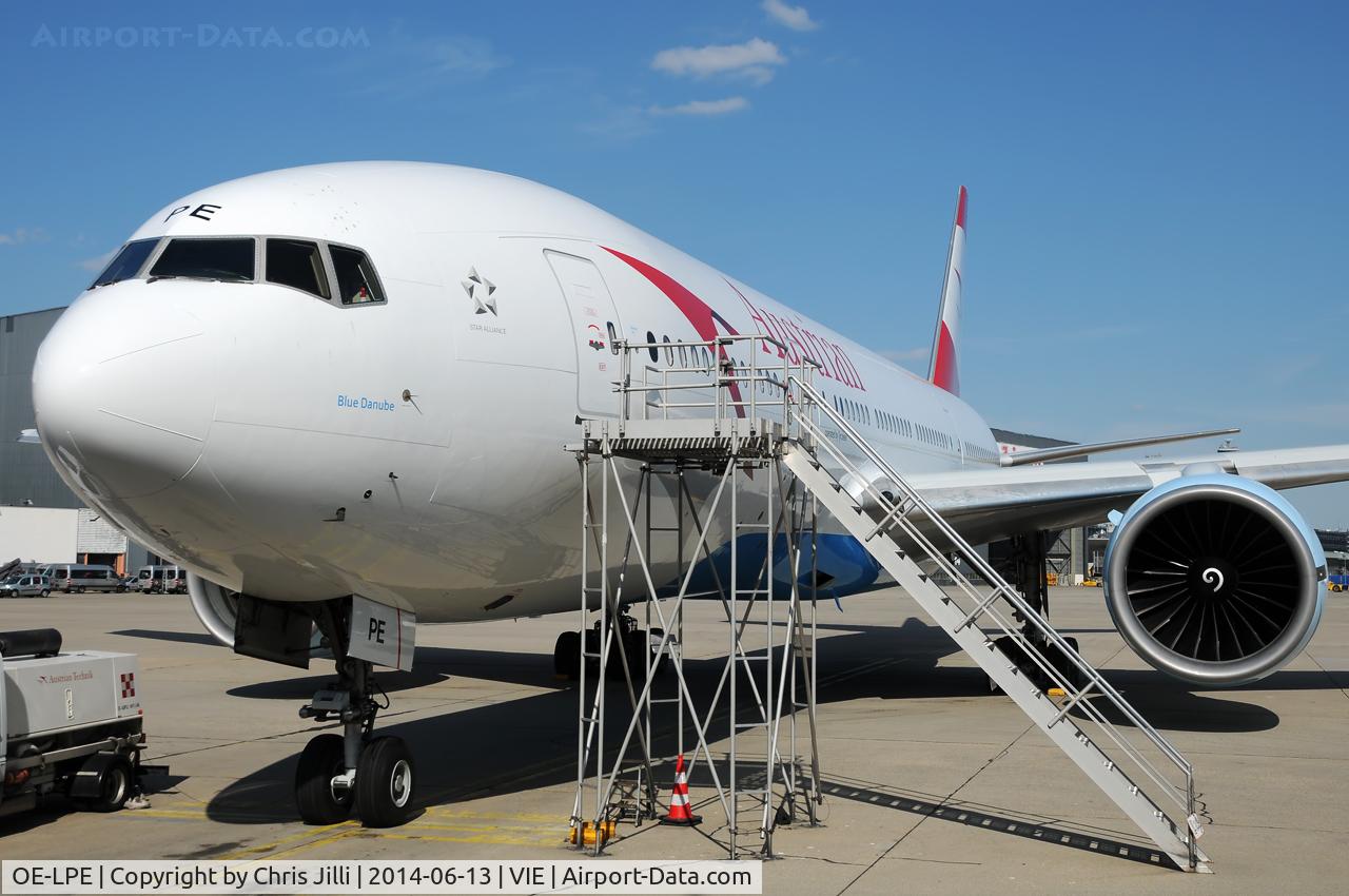 OE-LPE, 1998 Boeing 777-2Q8/ER C/N 27607, Austrian Airlines