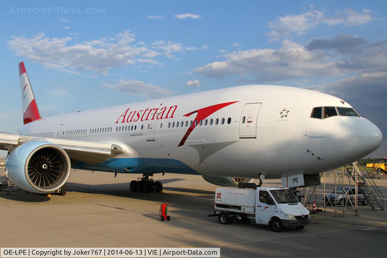 OE-LPE, 1998 Boeing 777-2Q8/ER C/N 27607, Austrian Airlines