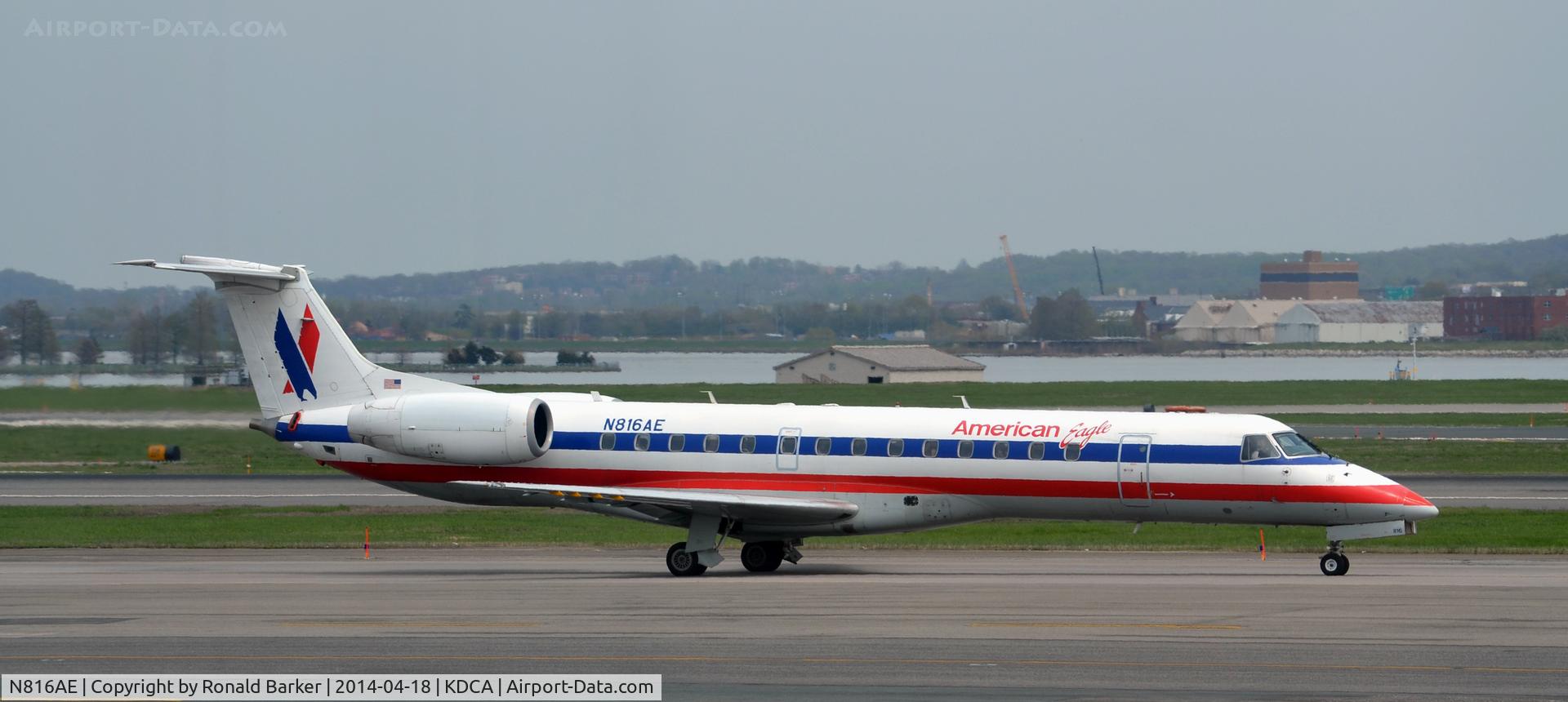 N816AE, 2002 Embraer ERJ-140LR (EMB-135KL) C/N 145552, Taxi Reagan