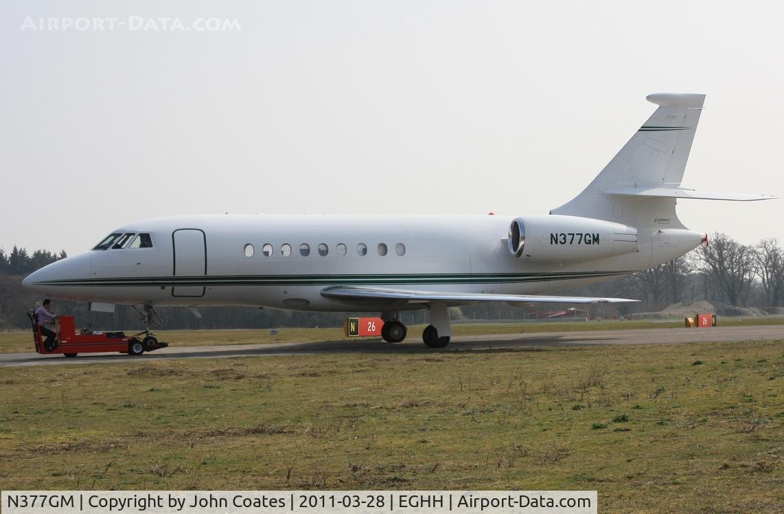 N377GM, 2004 Dassault Falcon 2000EX C/N 032, Taxiing