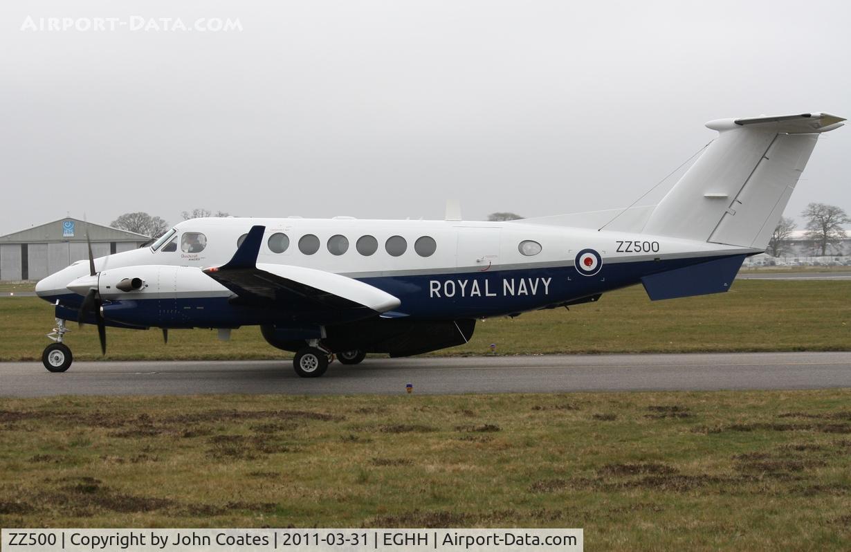 ZZ500, 2008 Hawker Beechcraft B350CER Avenger T1 C/N FL-597, Departing Cobham