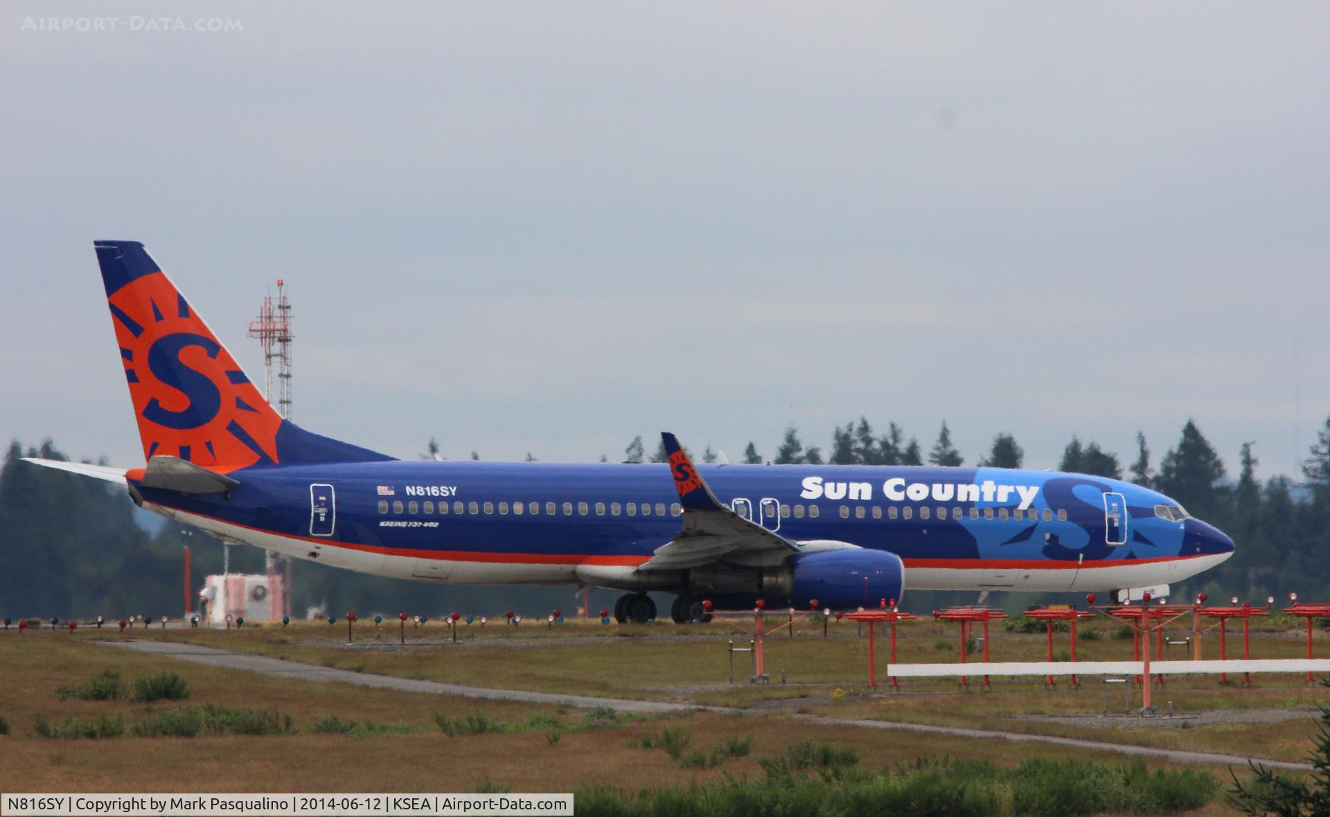 N816SY, 2001 Boeing 737-8Q8 C/N 30637, Boeing 737-800