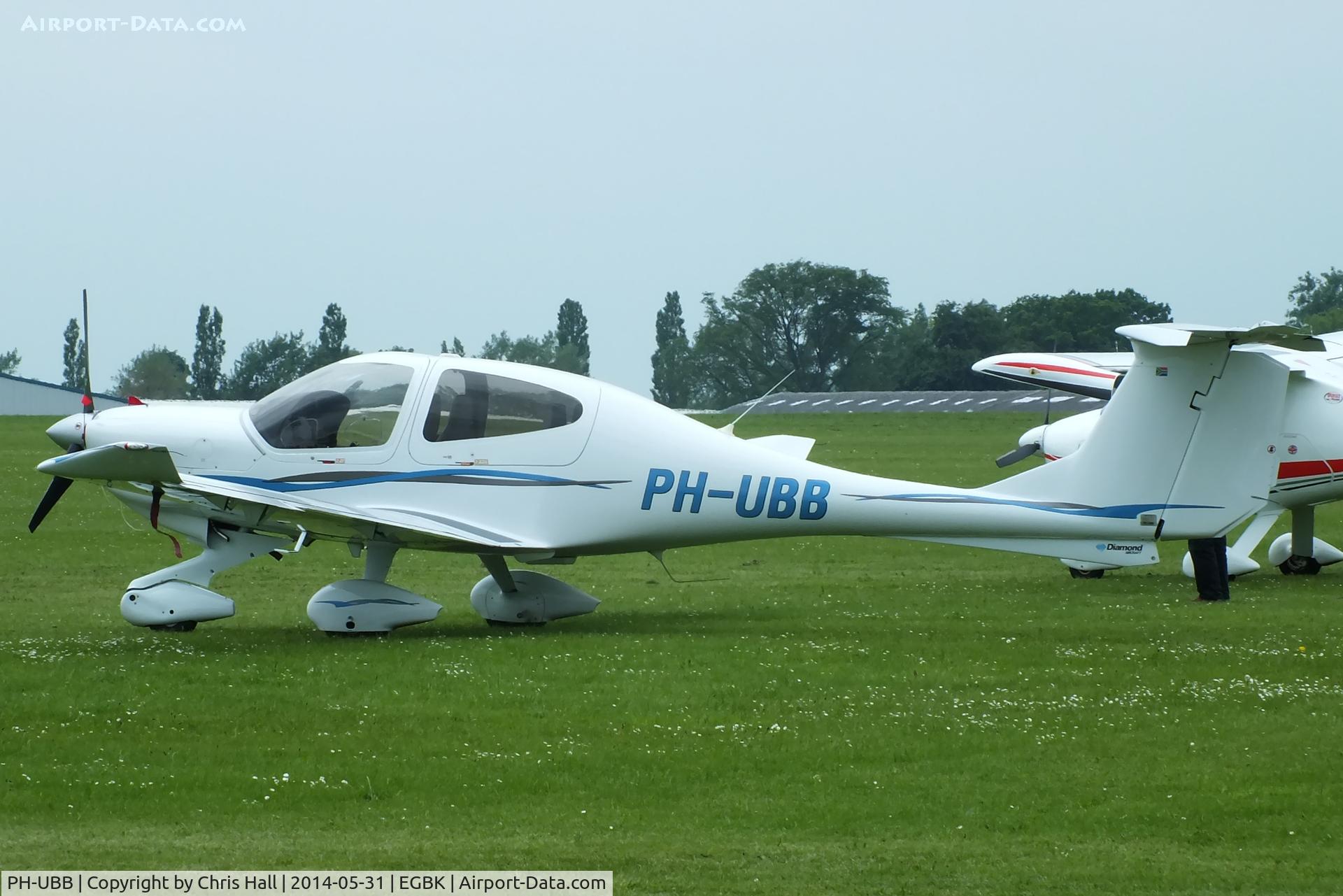 PH-UBB, Diamond DA-40TDI Diamond Star C/N D4.356, at AeroExpo 2014