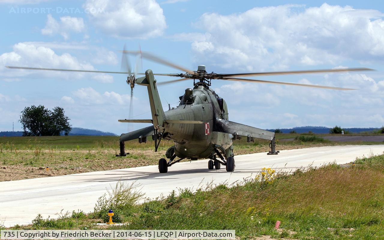 735, 1986 Mil Mi-24V Hind E C/N 410735, ready for departure