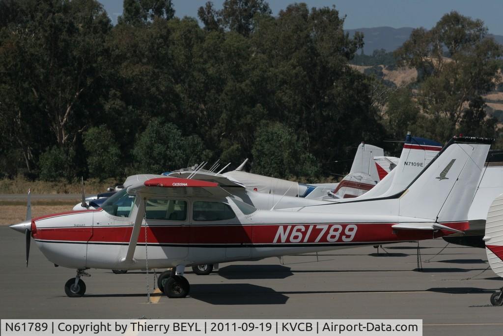 N61789, 1975 Cessna 172M C/N 17264802, Parking at Nut Tree Airport