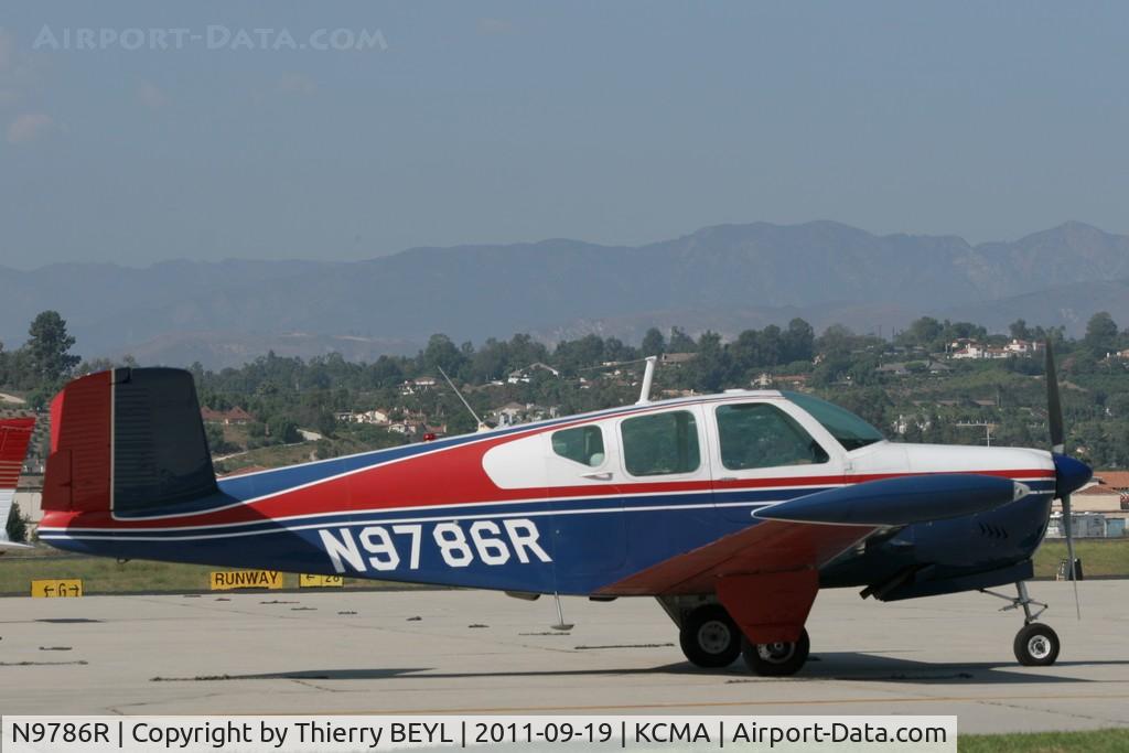 N9786R, 1960 Beech M35 Bonanza C/N D-6299, Parking at Camarillo airport