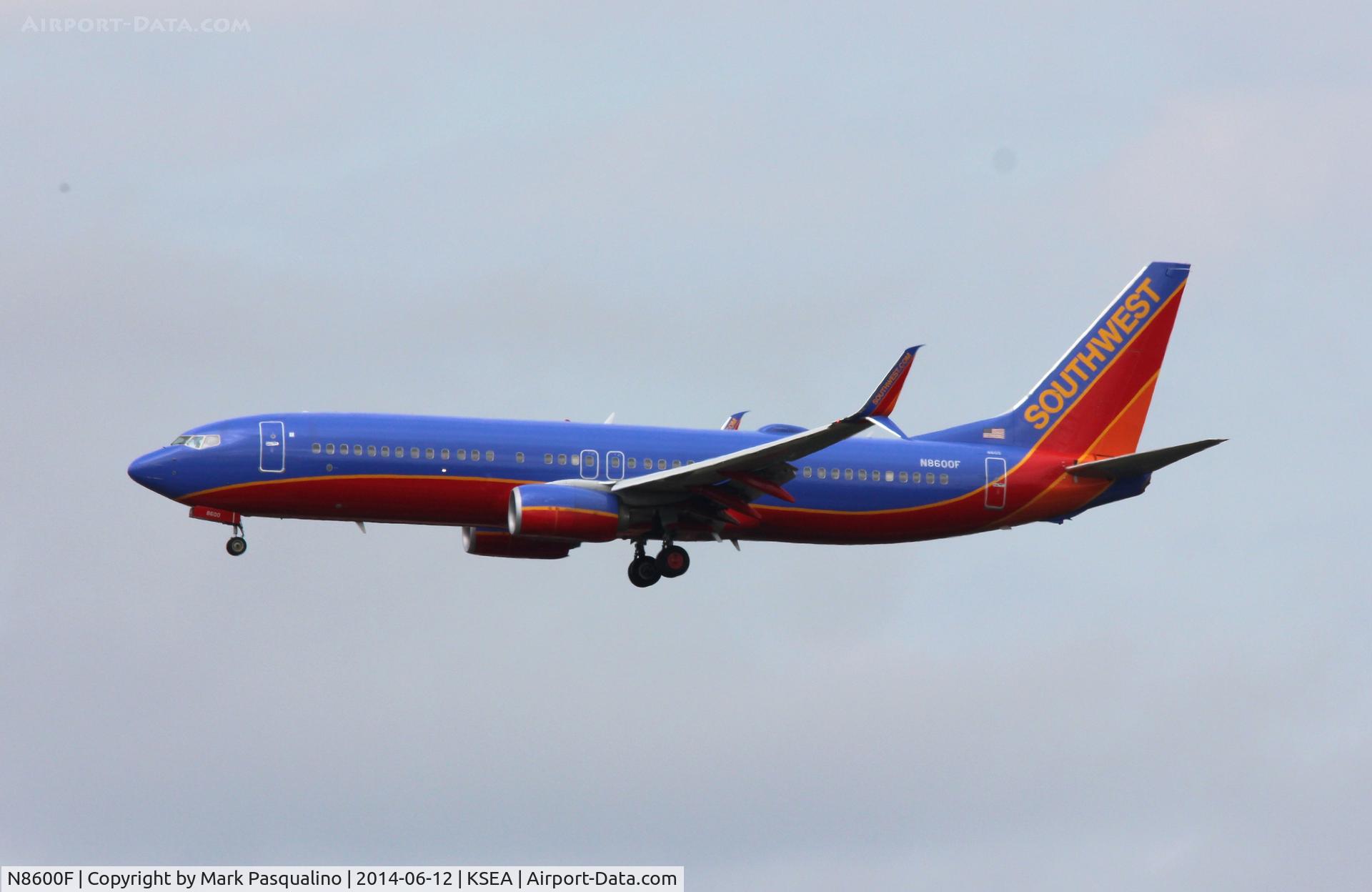 N8600F, 2012 Boeing 737-8H4 C/N 39882, Boeing 737-800