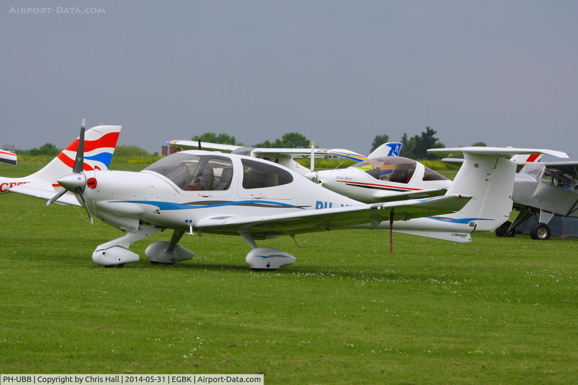 PH-UBB, Diamond DA-40TDI Diamond Star C/N D4.356, at AeroExpo 2014