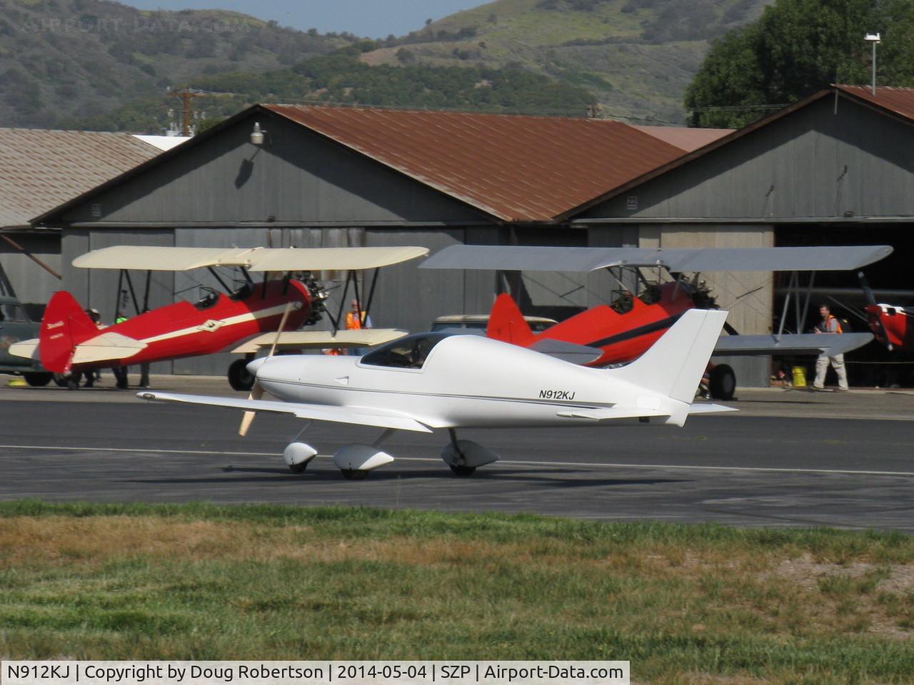 N912KJ, 2000 Aero Designs Pulsar XP912 C/N 349, 2000 Goodwin PULSAR 912XP, Rotax 912 100 Hp, landing roll Rwy 22