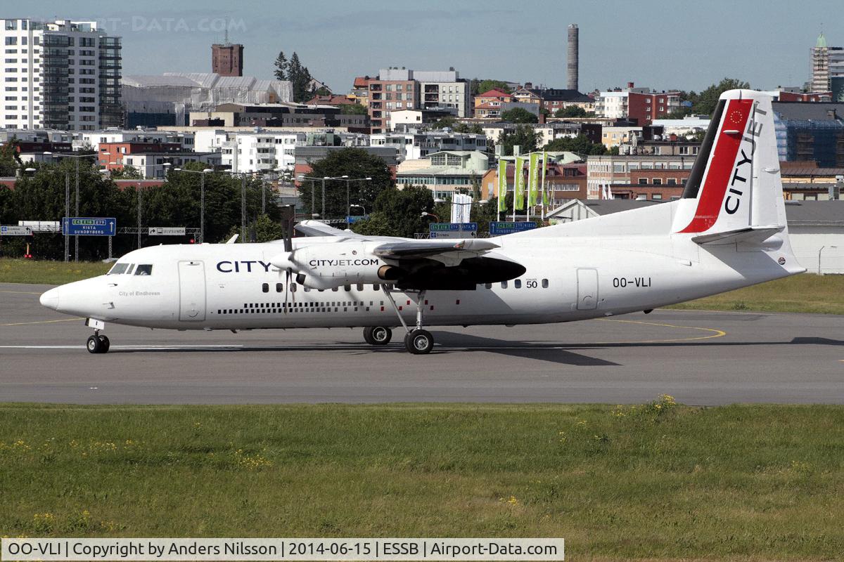 OO-VLI, 1991 Fokker 50 C/N 20226, Lining up runway 30.