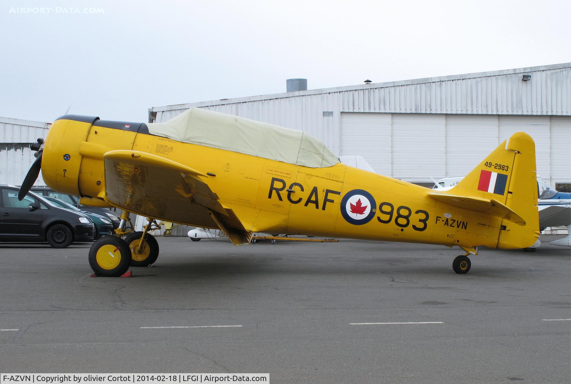 F-AZVN, 1941 North American T-6G Texan C/N 168-87, maintenance at Darois airfield