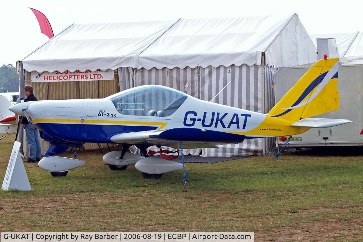 G-UKAT, 2005 Aero AT-3 C/N PFA 327-14107, Aero AT-3 R100 [PFA 327-14107] Kemble~G 19/08/2006