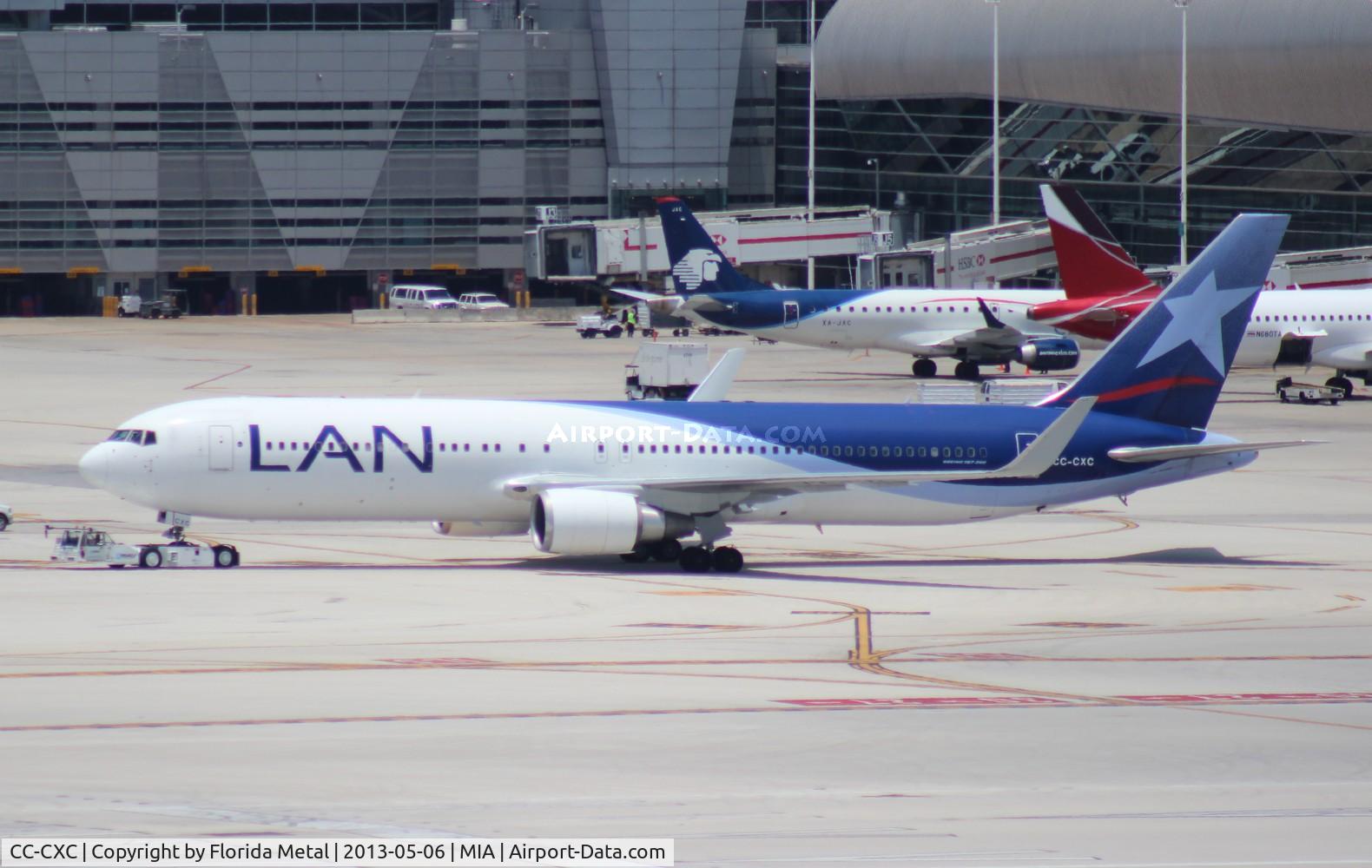 CC-CXC, Boeing 767-316/ER C/N 36710/962, LAN 767-300