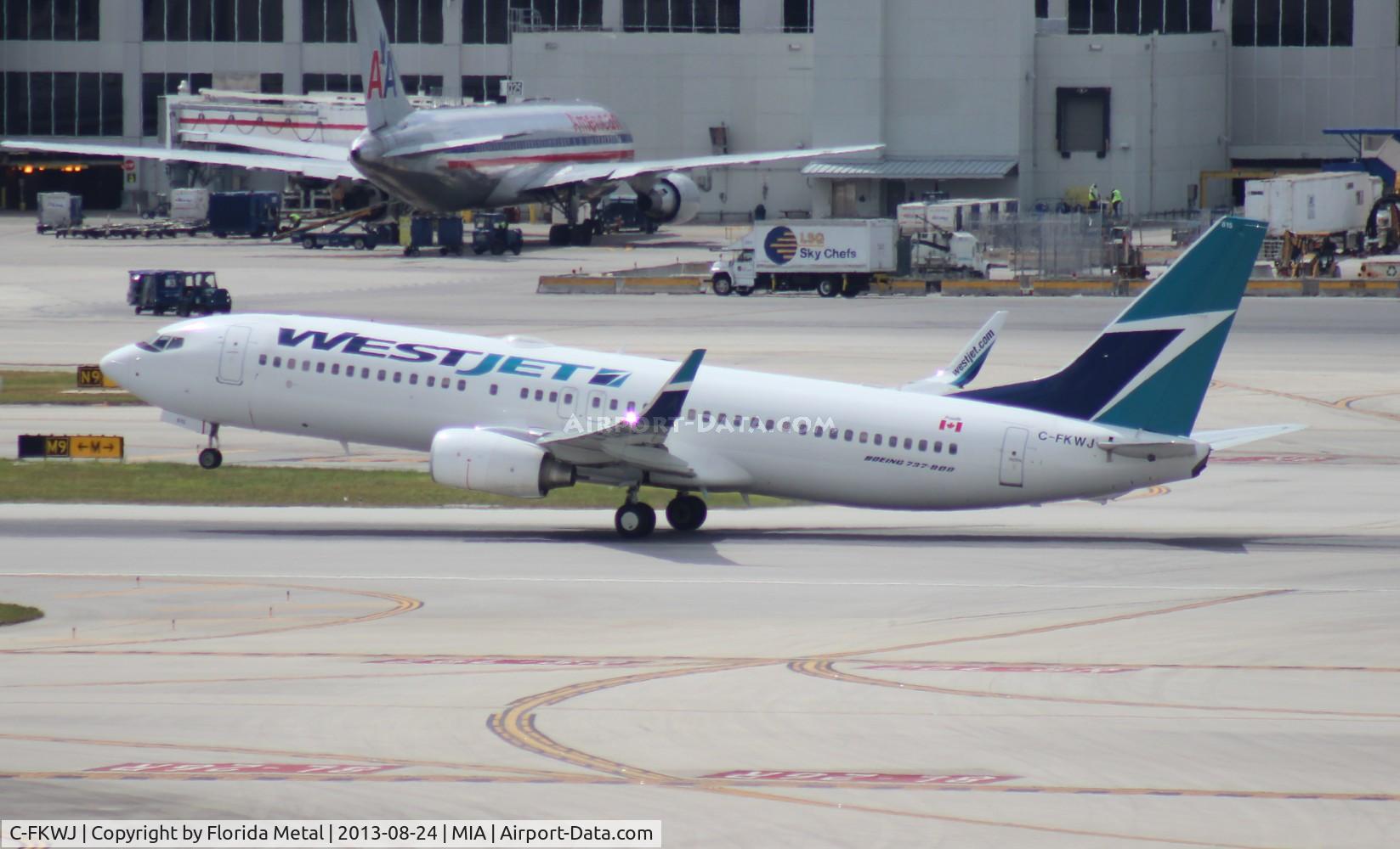 C-FKWJ, 2010 Boeing 737-8CT C/N 36435, West Jet 737-800