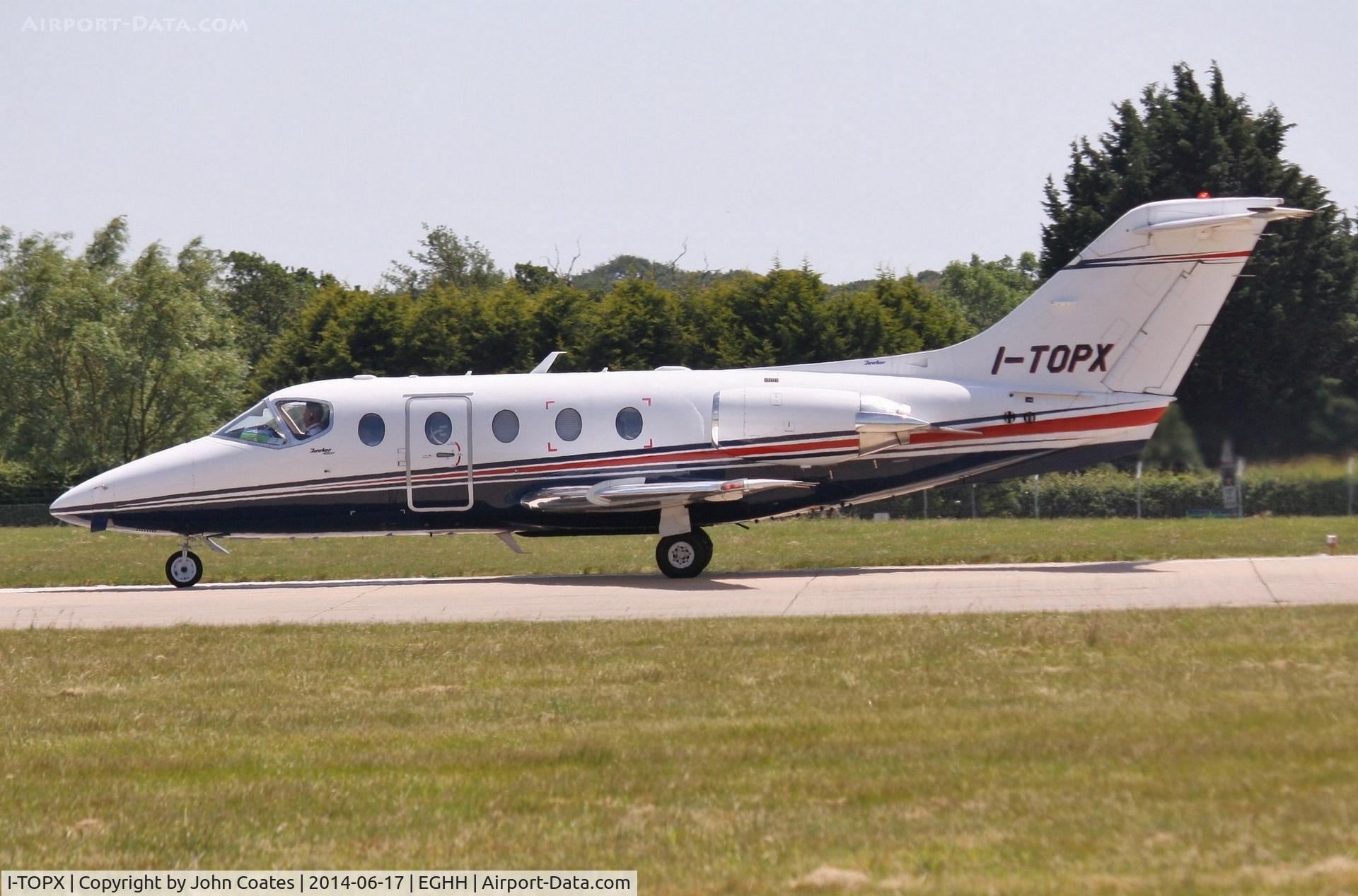 I-TOPX, 2008 Hawker Beechcraft 400A Beechjet C/N RK-579, Departing 08