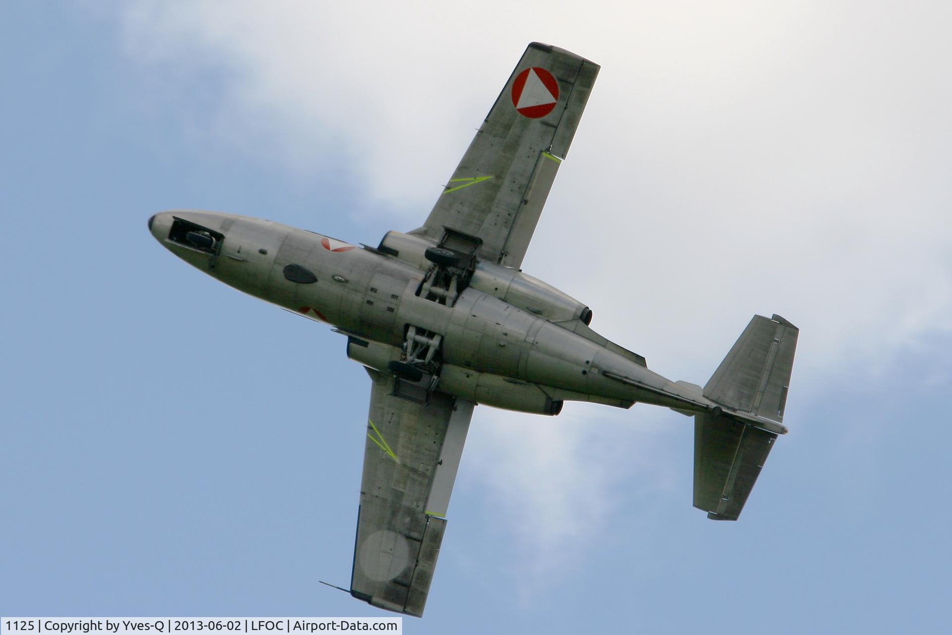 1125, Saab 105OE C/N 105425, Austrian Air Force Saab 105OE, Solo display, Chateaudun Air Base 279 (LFOC) Open day 2013