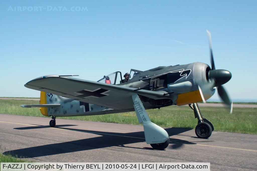 F-AZZJ, Flugwerk Fw 190-A8/N Replica C/N 990013, Taxying after landing