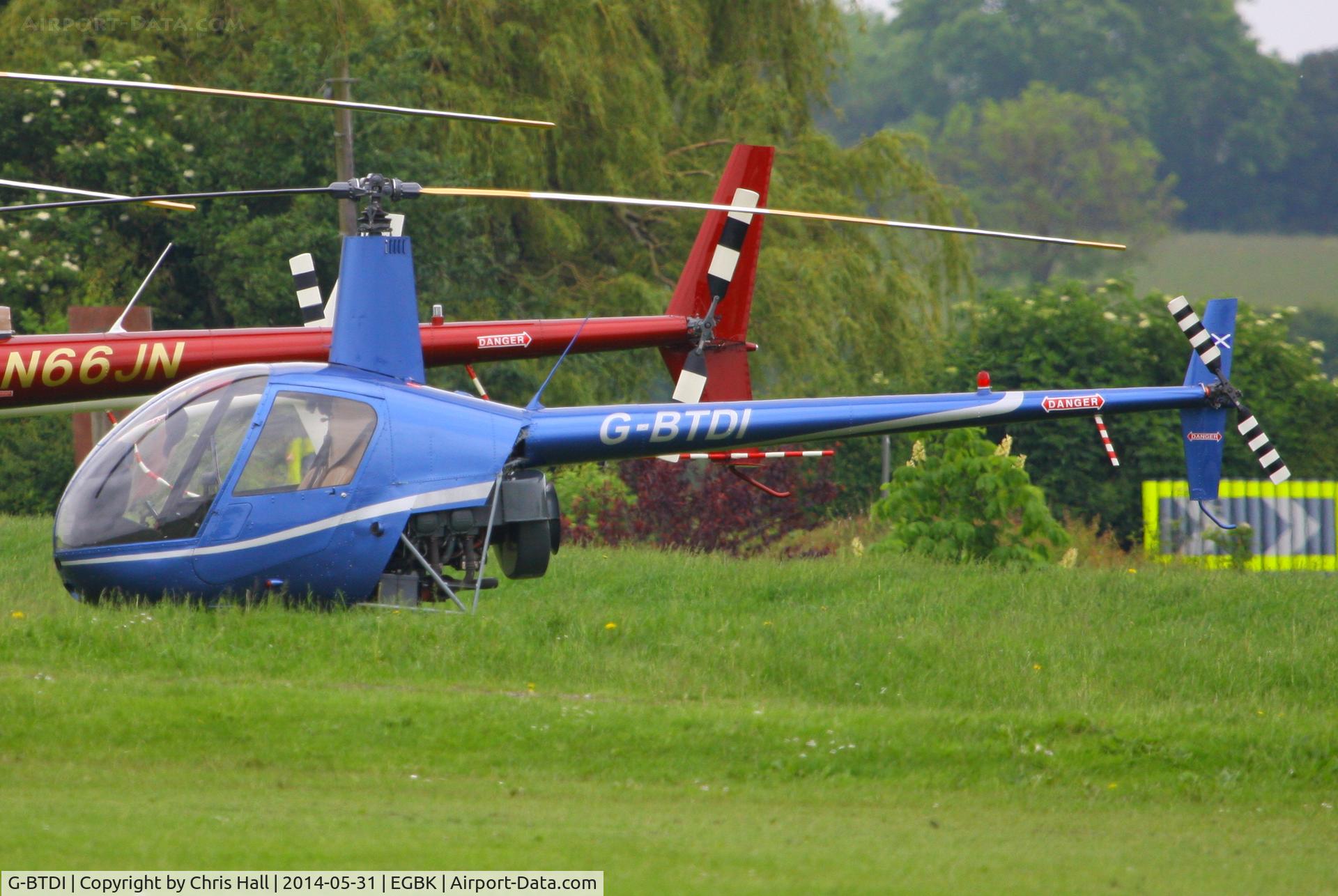 G-BTDI, 1991 Robinson R22 Beta C/N 1670, at AeroExpo 2014