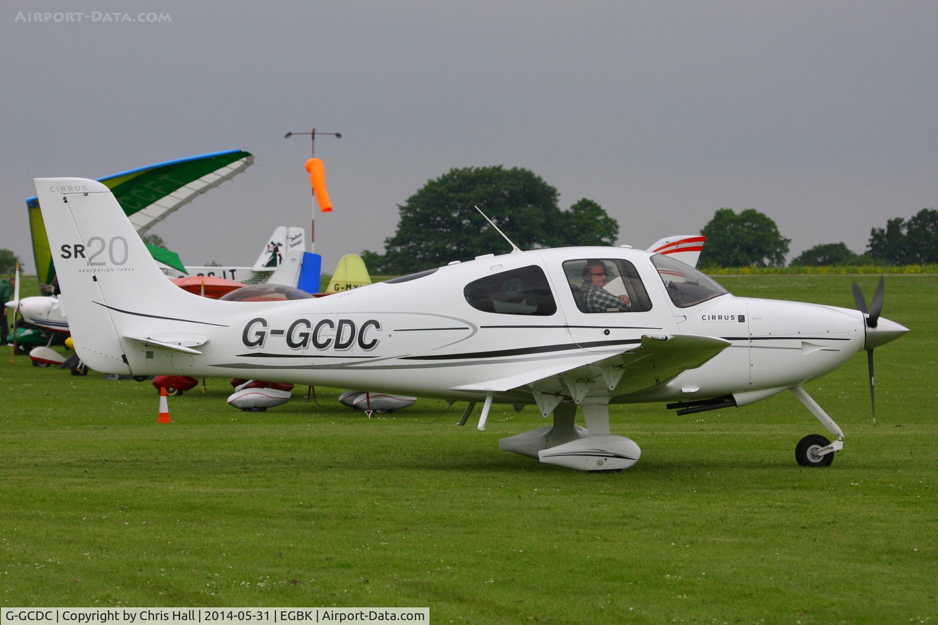 G-GCDC, 2008 Cirrus SR20 G3 C/N 2008, at AeroExpo 2014
