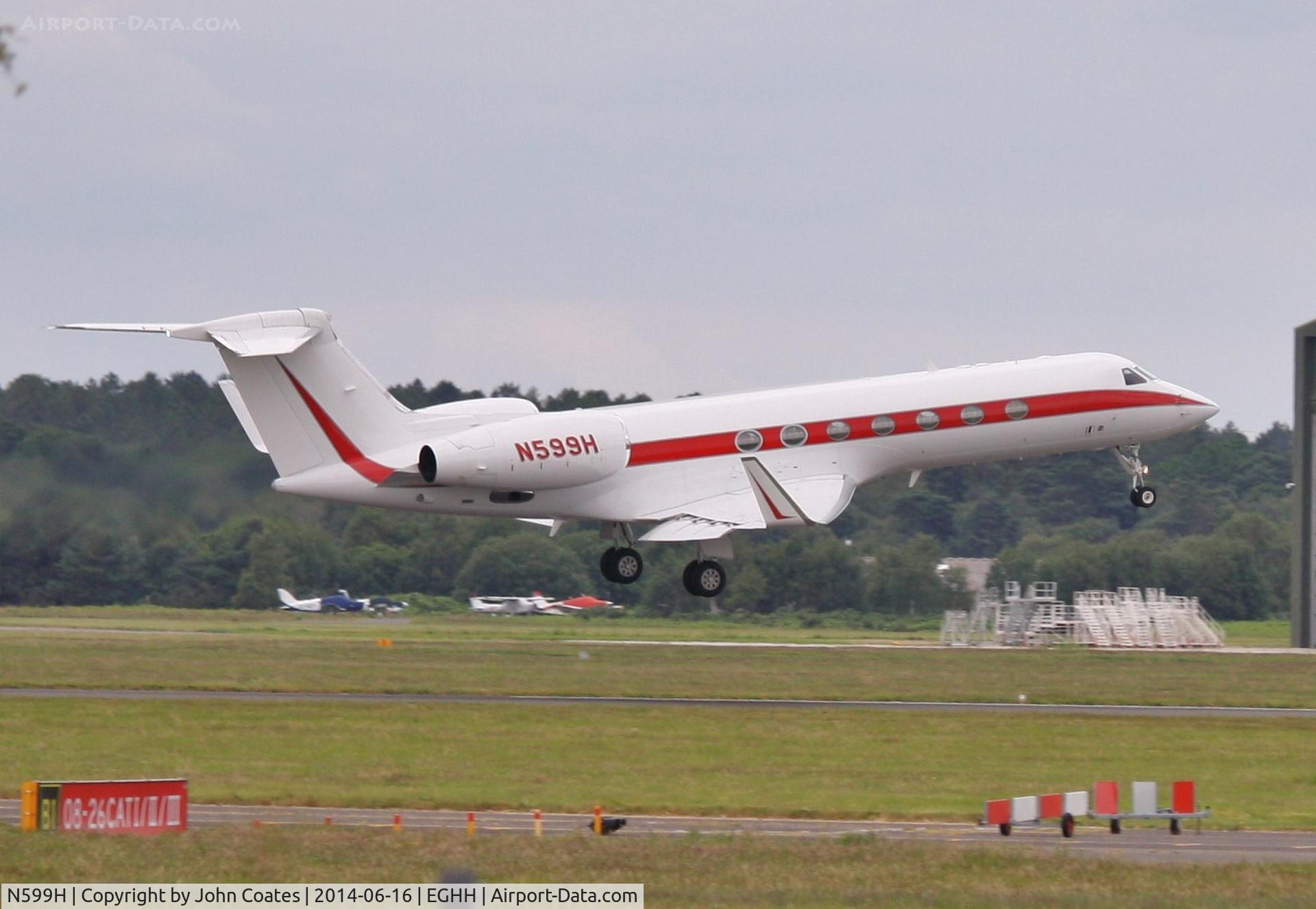N599H, 2003 Gulfstream Aerospace V-SP G550 C/N 5016, Departing off 08