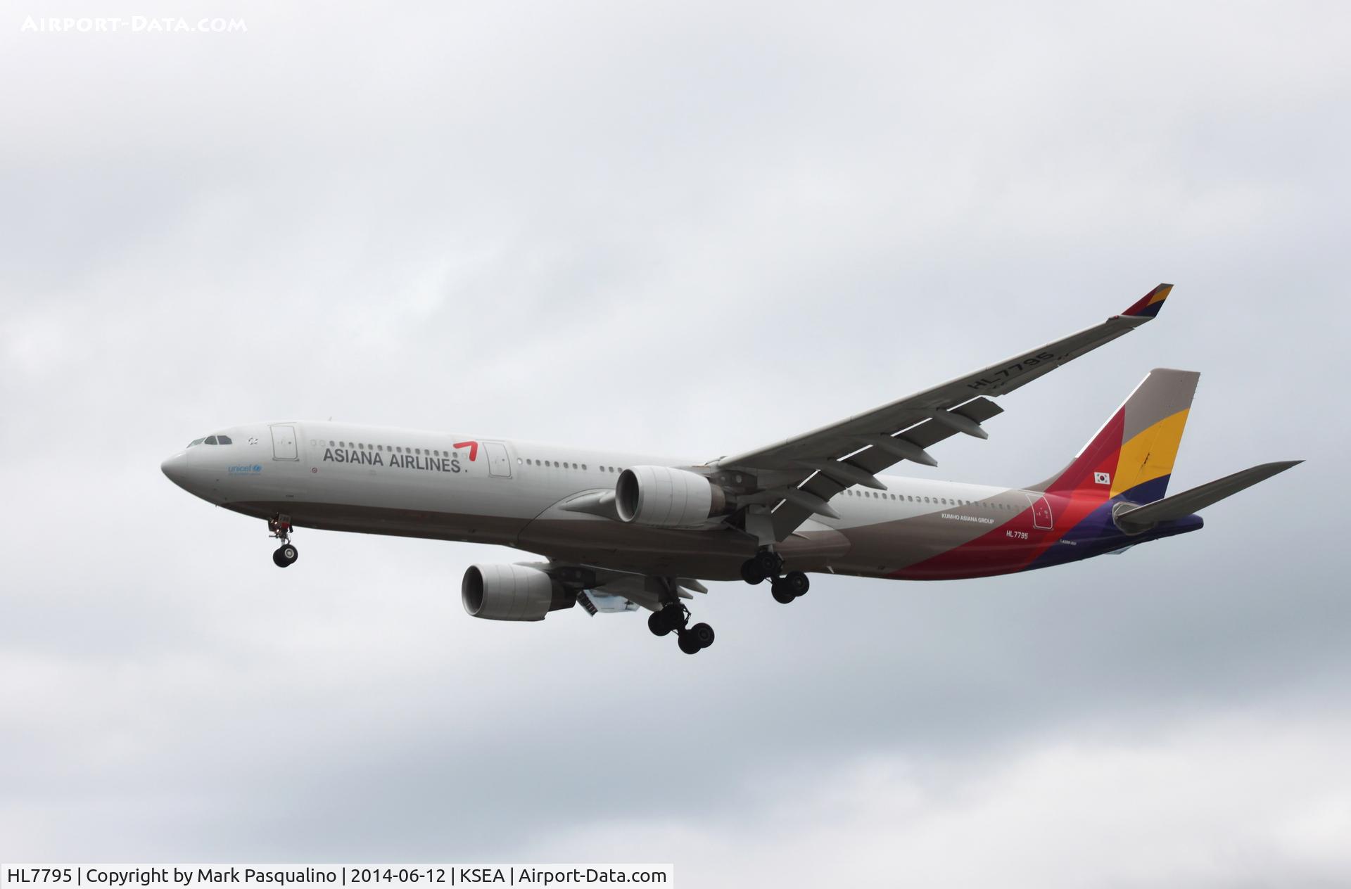 HL7795, 2011 Airbus A330-323X C/N 1211, Airbus A330-300
